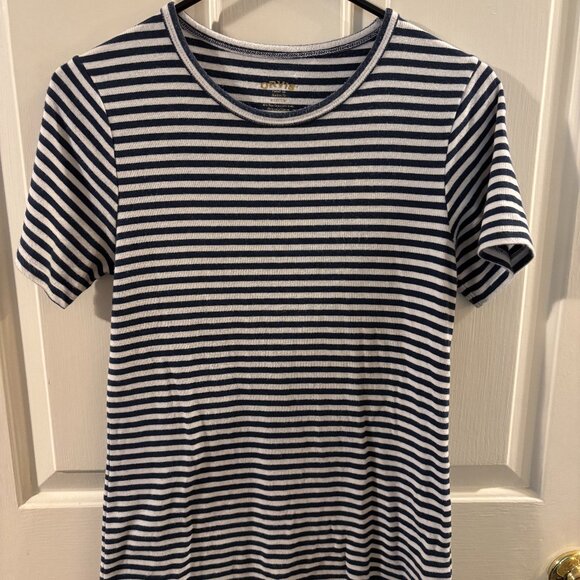Orvis Women's Blue/White Striped T-Shirt ~ Medium ~ Pima Cotton/Modal - Picture 1 of 4